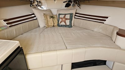 2016 Grady-White Express 330 45 