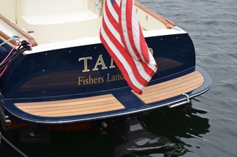 TANGO 27 Swim Platform