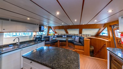 B HAPPY 13 Galley looking fwd 
