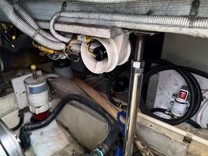 36' Carver 2003 360 Sport Sedan 27 