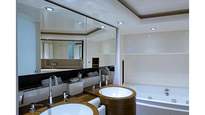 Grandeur 53 42