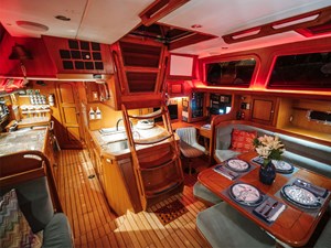 FREE RANGE 6 FREE RANGE 2008 Hylas 54, Saloon Aft (Night Lighting)