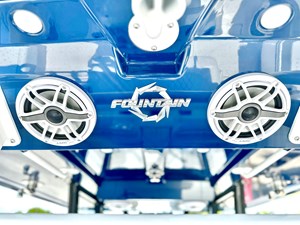 Fountain 38 CC 10 
