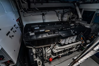 - 91 92_2019 57ft Sunseeker Predator