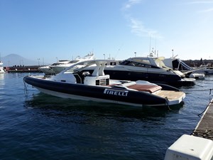 - 31 PIRELLI 42 Speedboat -  022