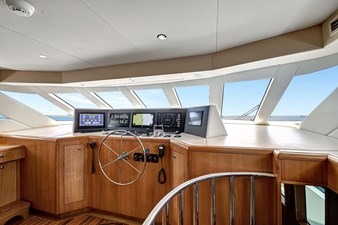 DANIELLE 18 019 Main Deck Pilot House 02