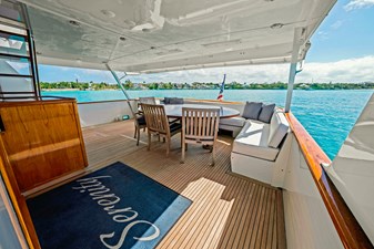 SERENITY 26 Aft Deck
