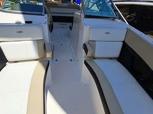 - 17 18_2014 27ft Regal 2700 Bowrider