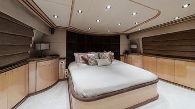ENTOURAGE 53 MY-ENTOURAGE-2025-Bedroom(2)