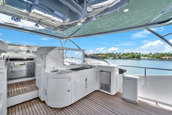 Ferretti Yachts Custom Line 94 56 