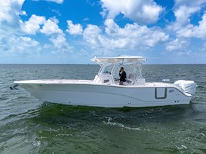 Sea Fox 328 Commander 0 32' Sea Fox _ Drone-3