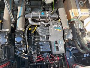 1998 Sea Ray 330 DA 35 