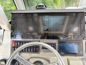 - 9 10_2022 28ft Pursuit S288 Center Console