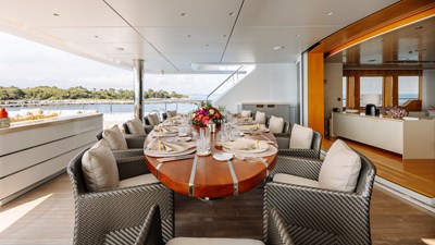 LOON 48 Loon 221' -  Bridge Deck Exterior Dinning