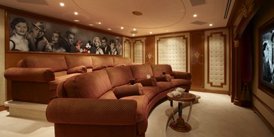 LADY CHRISTINE 9 
