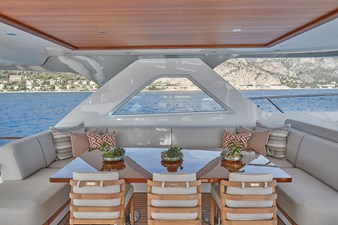 Solemates 14 Sundeck dining