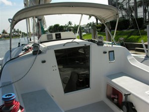 36' 2005 Corsair 