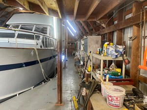 1984 Larson Boathouse 19 
