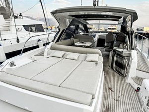 Azimut Atlantis 8 