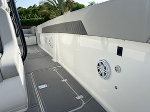 2014 Midnight Express 37 Open  21 