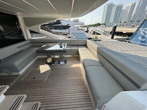 Sunseeker 74 Sport Yacht 2 Cockpit