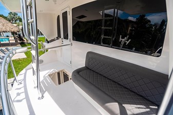 Knot Racing 6 74-2007-Viking-Enclosed-Bridge-06