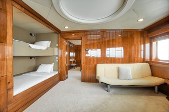 ASEAN LADY 30 Kids Cabin connecting
