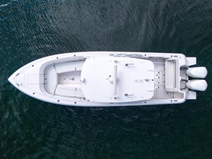 Intrepid 327 Center Console 18 32' Intrepid _ Drone-24