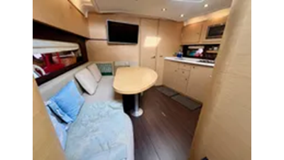 2008 Beneteau Monte Carlo 37 Hard Top 8 