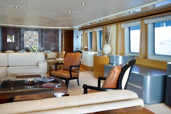 KIJO 30 The main saloon in all it's splendour