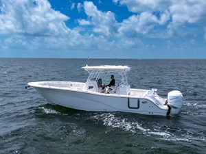 Sea Fox 328 Commander 23 32' Sea Fox _ Drone-23