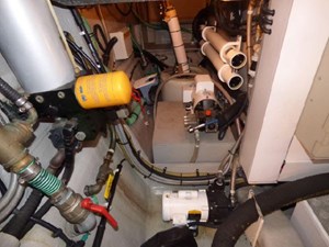 Z 104 107_2007 62ft Sunseeker Predator Z