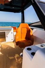 Dr. No 35 HUTTER YACHTS DR. NO POWER CATAMARAN FOR SALE 