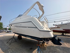 1998 Maxum 2800 SCR 3 