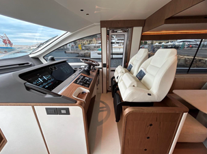 Azimut 72 Fly 7 