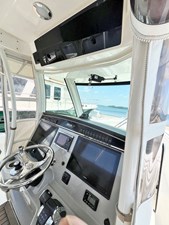 Unnamed 13 2015 Boston Whaler 350 Outrage