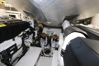 RIVIERA 2020 45 46_2020 60ft Riviera 6000 Sport Yacht