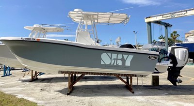 - 11 12_2021 25ft Dusky 252 T