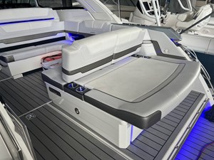 - 9 10_2021 38' Formula Super Sport Crossover OB