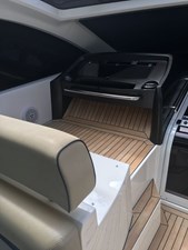 Lapse Of Reason 10 48-2013-Sunseeker-Portofino-06