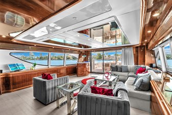 Ferretti Yachts Custom Line 94 19 