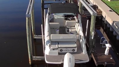 2022 Sea Ray SDX 250 Outboard 5 