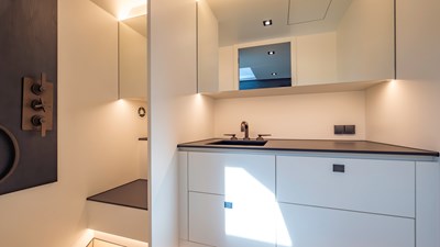 Robin's Nest 42 Vanquish VQ45