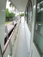 1982 Hatteras LRC Long Range Cruiser 18 19