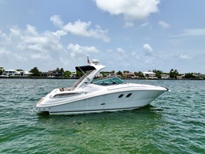 ANTANI 0 330-SUNDANCER-SEA-RAY-2014-YACHTSBLUE-PROFILE