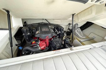 2008 Regal 2250 Cuddy 33 