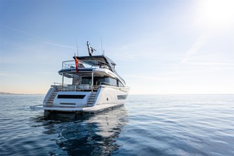 Sunseeker 88 Yacht 7 EEXTERIOR