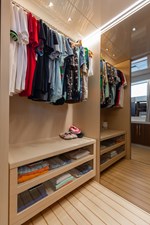 Fifty Shades 21 Closet