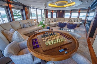 DREAM 9 Sky lounge cinema and game table