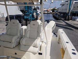 Pursuit 3070 Center Console 10 9306977_20240321075403424_1_LARGE